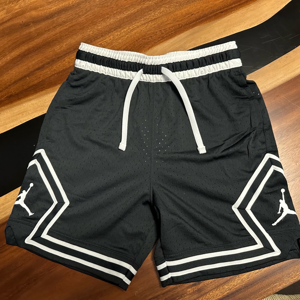 Jordan Dri-Fit Sport Diamond Basketball shorts size small